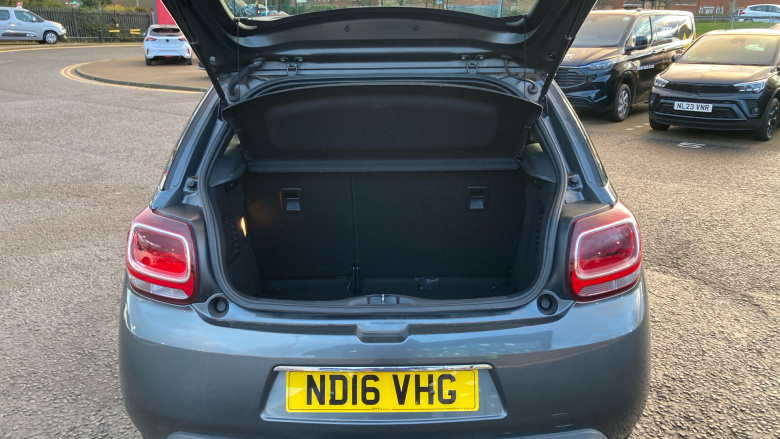 DS 3 1.2 PureTech 82 Chic 3dr Petrol Hatchback